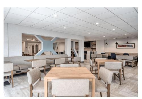 holiday inn express federal way seattle south an ihg hotel