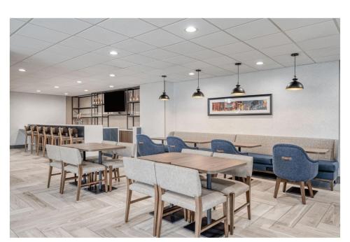 holiday inn express federal way seattle south an ihg hotel