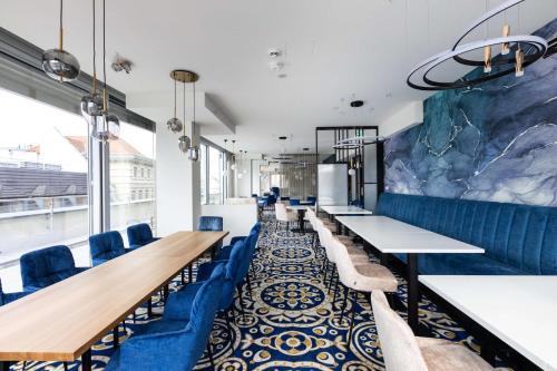 best western premier royal blue