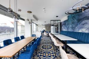best western premier royal blue