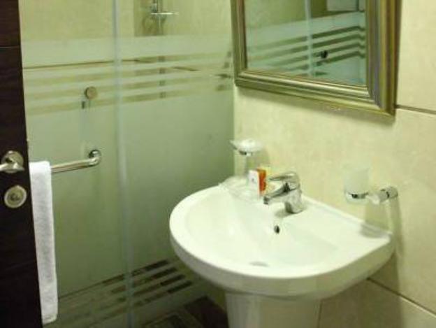 imperial suites hotel