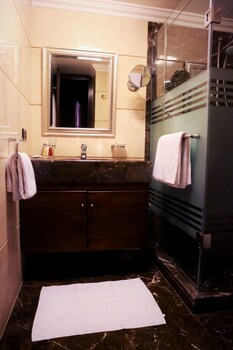 imperial suites hotel