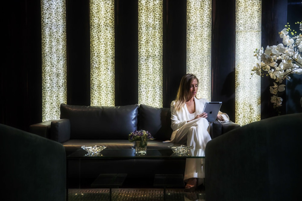 imperial suites hotel