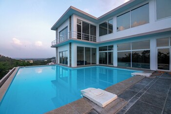 Bliss Farm Stay- Hilltop,,3 star