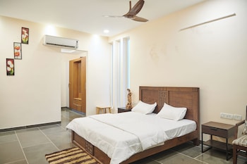 bliss farm stay lilly