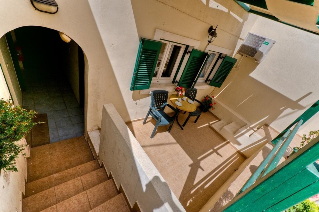 phevos villa