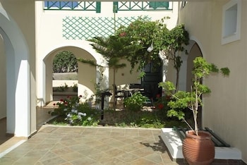 phevos villa