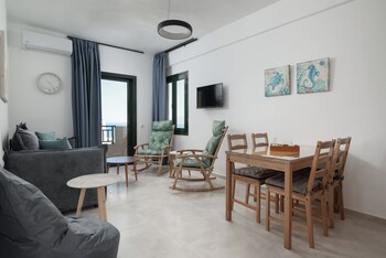 blue horizon apartments