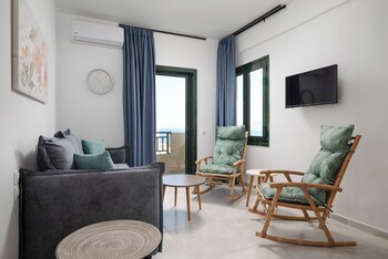 blue horizon apartments