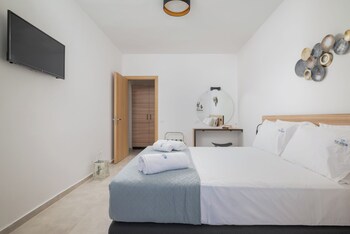 blue horizon apartments