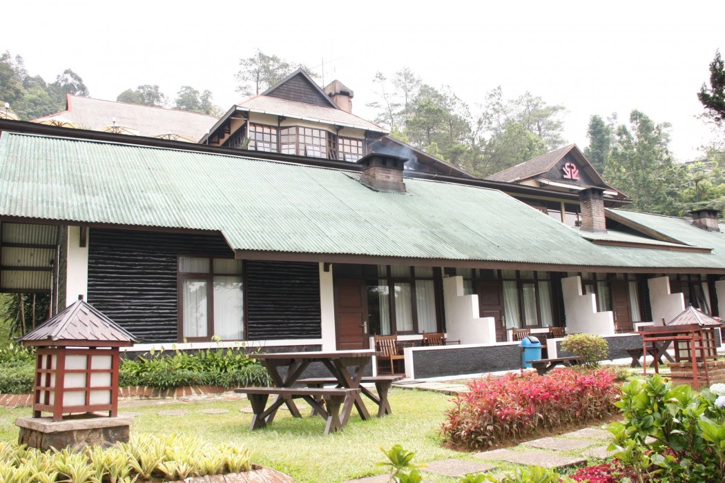 puncak pass resort