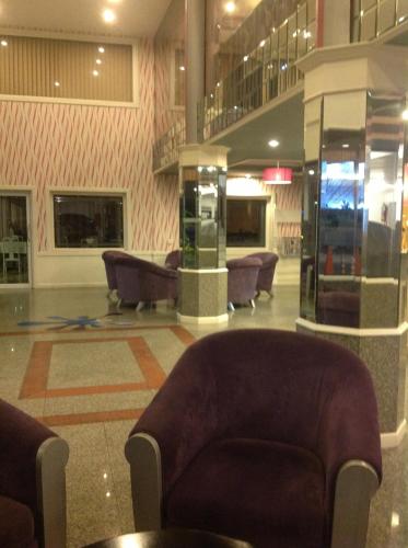 highway hotel