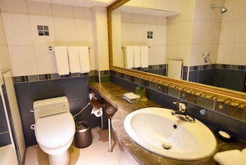 harbin cloud ma bremei inn co ltd