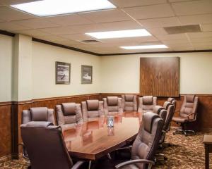 quality inn and suites pensacola bayview