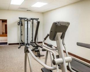 quality inn and suites pensacola bayview