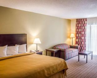 quality inn and suites pensacola bayview