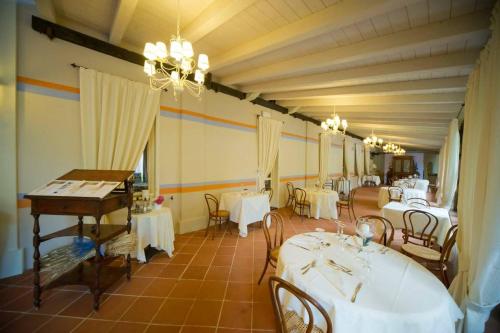 hotel milano pool and garden