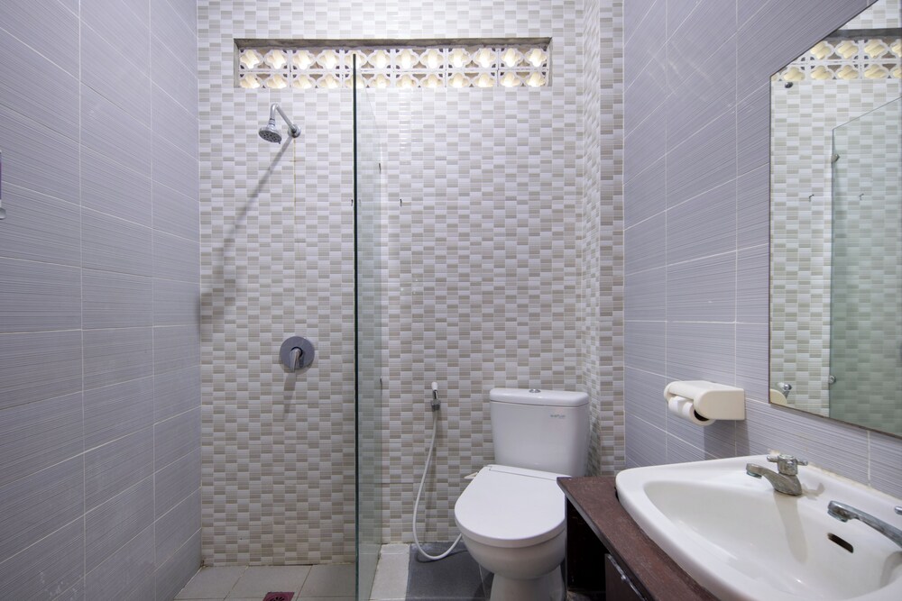 hotel lumbung sari legian