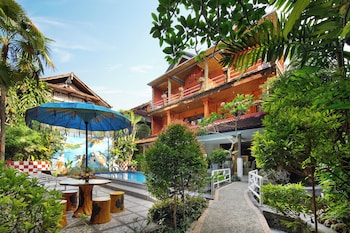 hotel lumbung sari legian