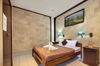 hotel lumbung sari legian