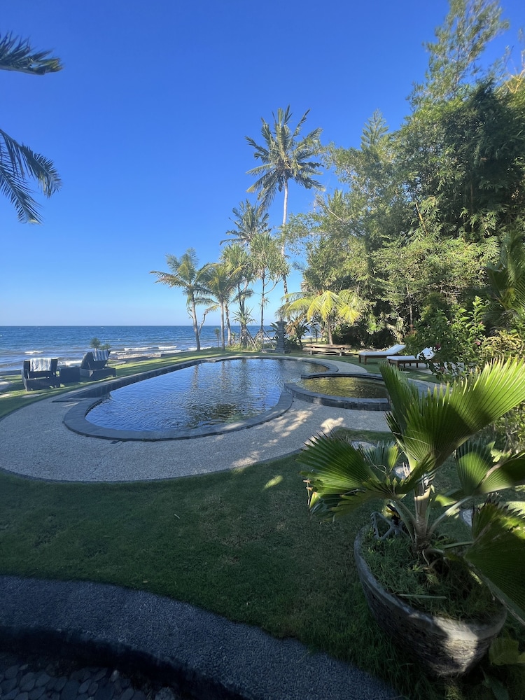 ciliks beach garden
