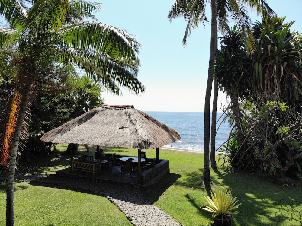 ciliks beach garden