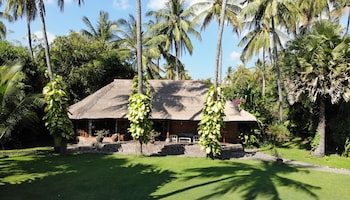 ciliks beach garden