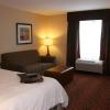 hampton inn and suites peru