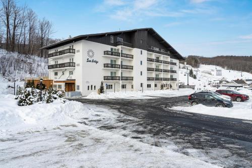 sun lodge