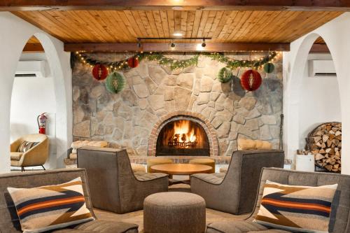 sun lodge
