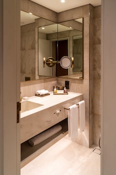 erth abu dhabi hotel