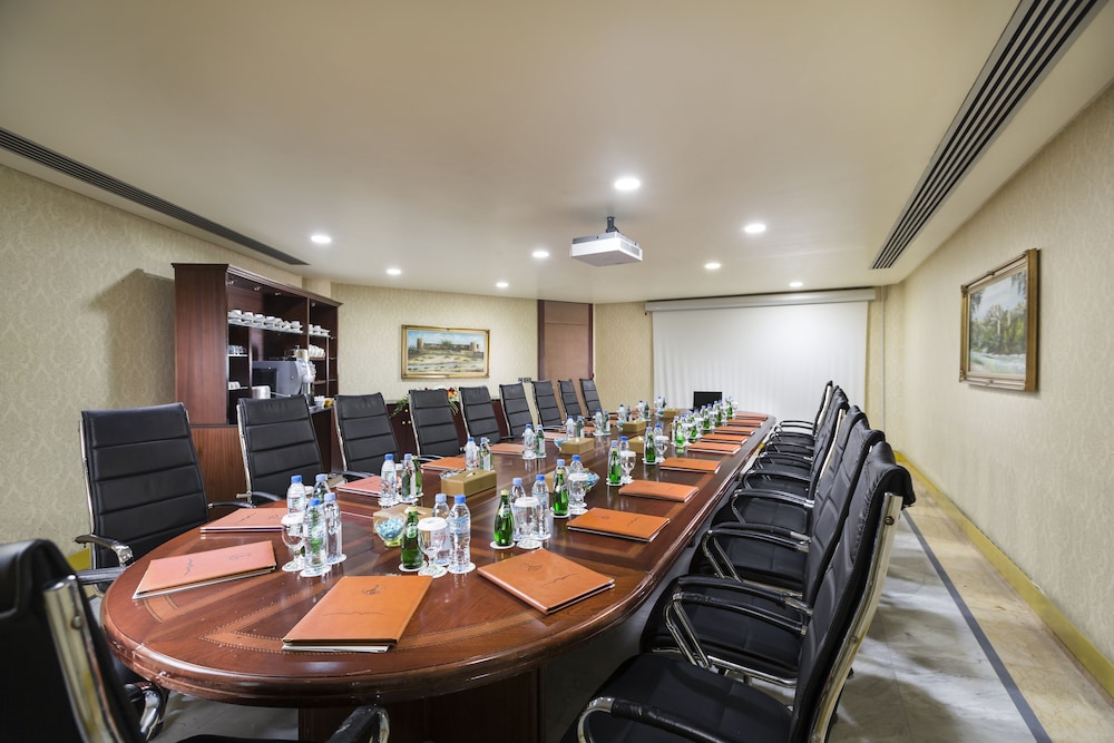 erth abu dhabi hotel