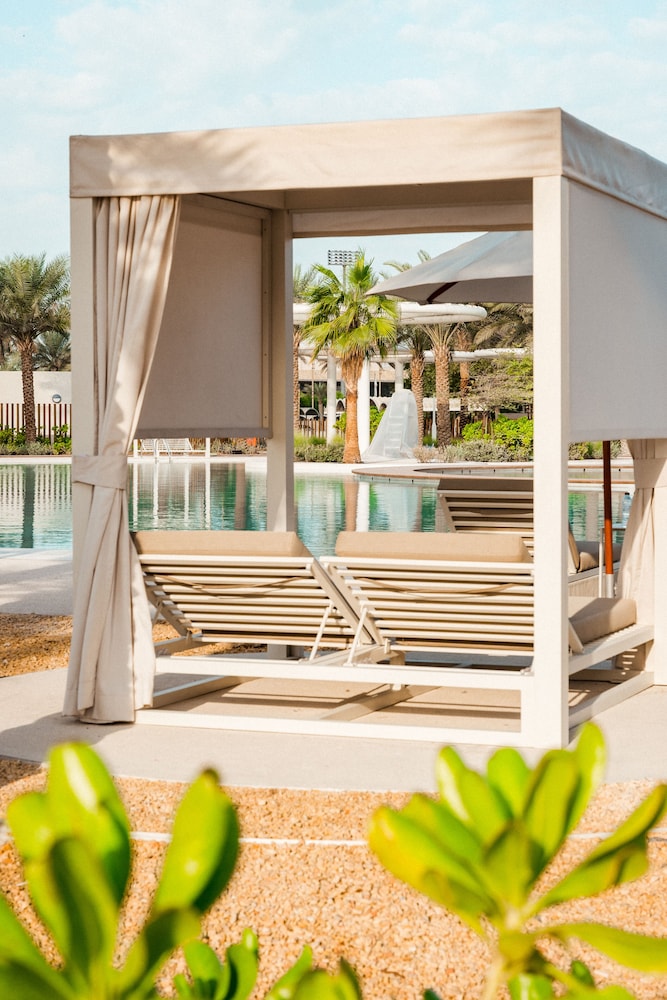 erth abu dhabi hotel