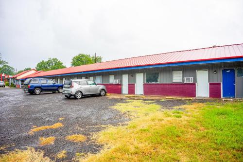 Budget Inn By Oyo Palestine Tx Hwy 79,,2 star