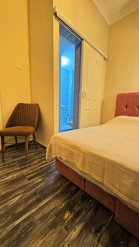 callisto pub and kitchen and hotel