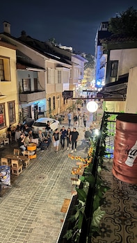 callisto pub and kitchen and hotel