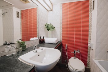 marine plaza hotel pattaya