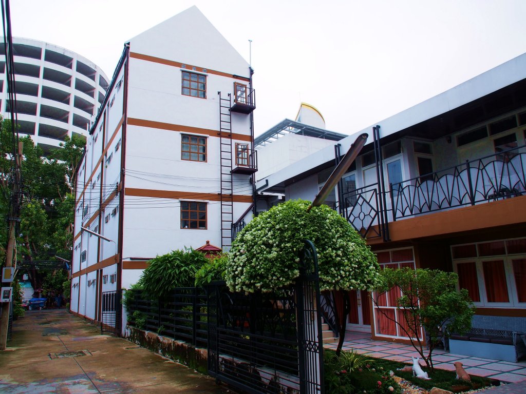 White Lodge Hotel Bangkok,Pathumwan>>Bangkok,3 star