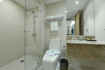 prestige suites nana