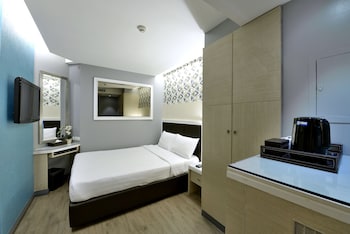 prestige suites nana