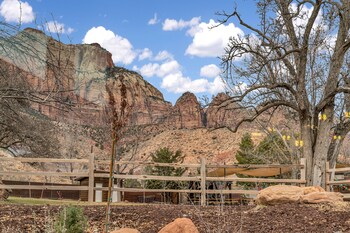 canyon casitas at zion