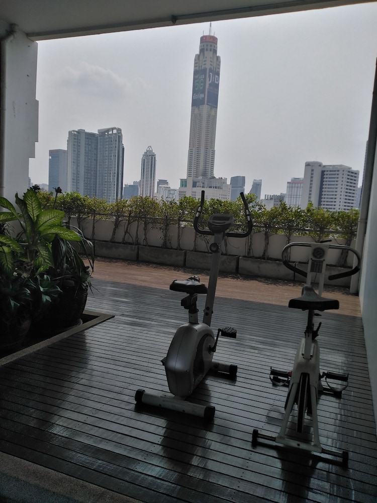 interchange tower serviced apartment
