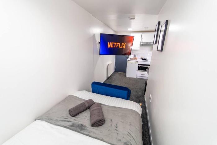 captivating 1 bed studio in birmingham