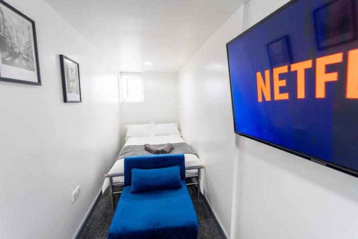 captivating 1 bed studio in birmingham