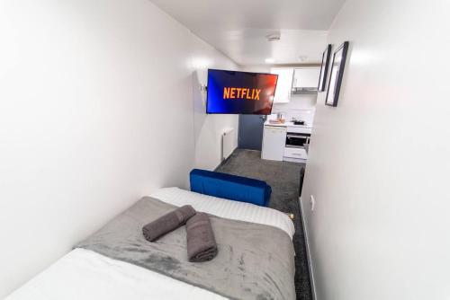 captivating 1 bed studio in birmingham