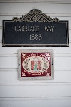 Carriage Way Inn Bed & Breakfast Adults Only - 21 Years Old And Up,,4 star