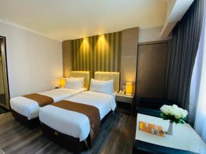 orchardz hotel industri