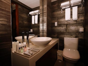 mingle place at the eden