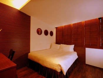 mingle place at the eden