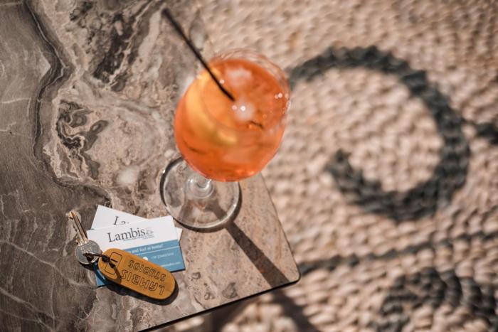 lambis studios and apartments